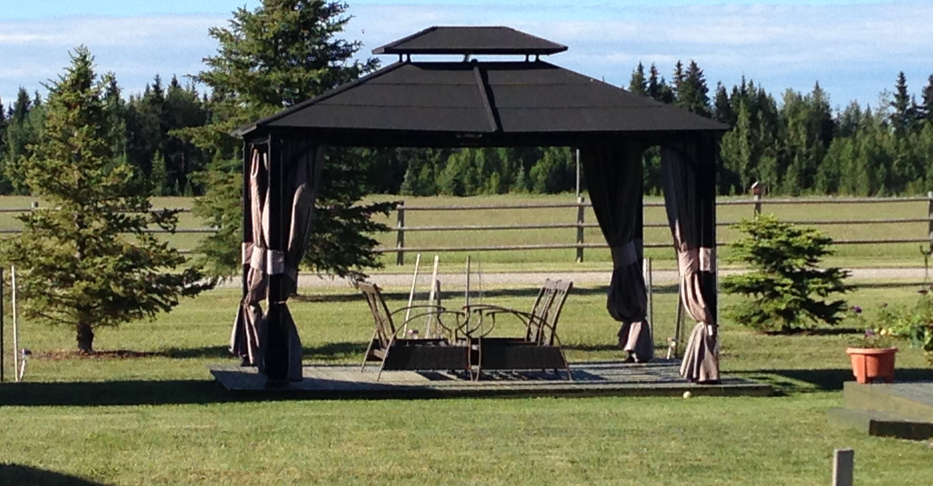 Header Image - Rosewood Resort